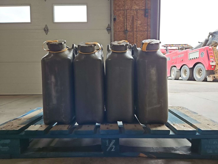 4-20l-diesel-fuel-cans-image-1