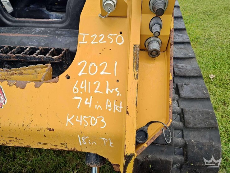 2021-caterpillar-299d3-image-19