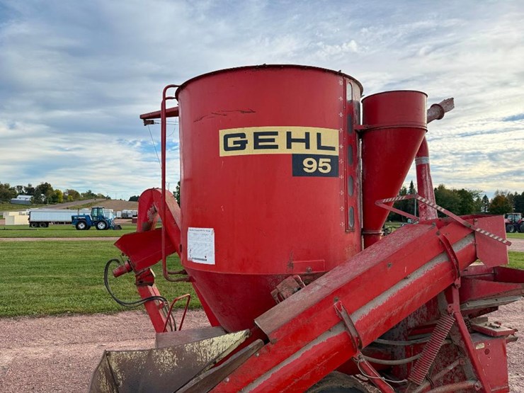 gehl-95-image-18