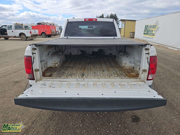 2014-dodge-1500-image-15