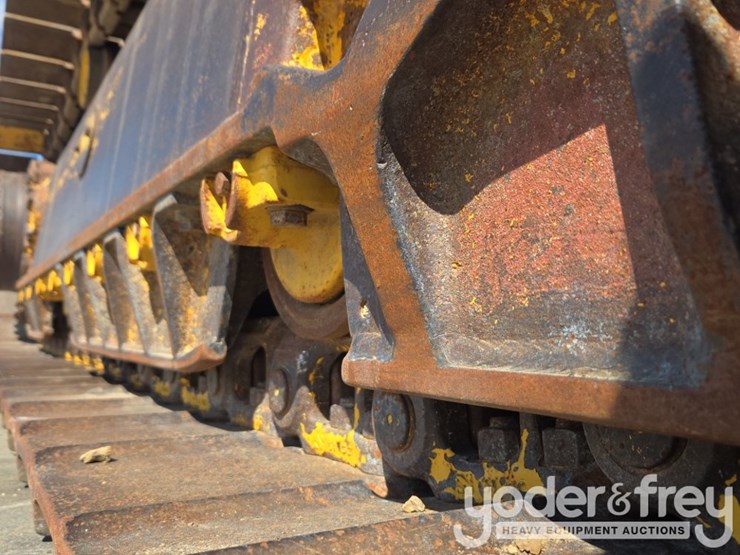 2018-komatsu-d61ex-24-image-18