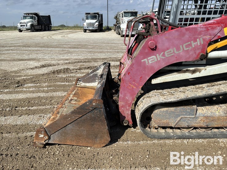 2014-takeuchi-tl10-image-10