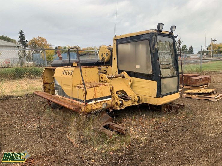 caterpillar-320-image-11