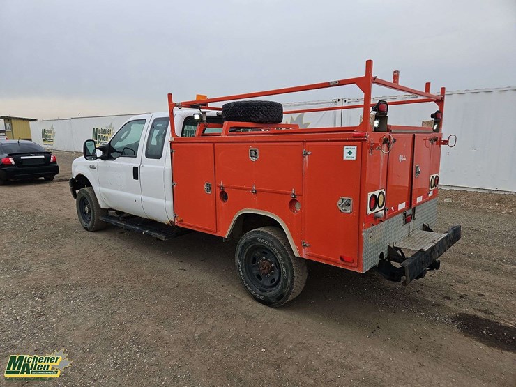 2006-ford-f350-image-3