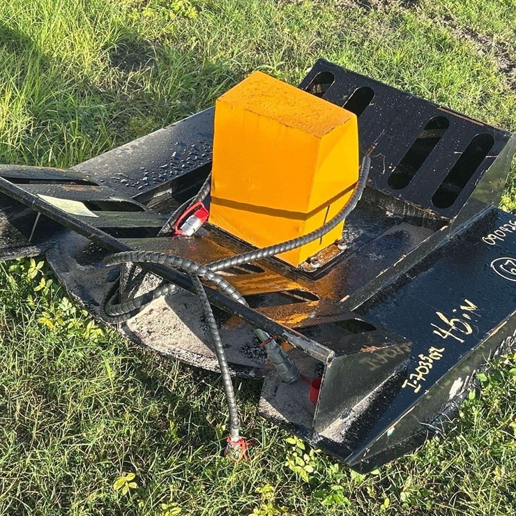 2025 46in Hydraulic Brush Cutter Mini Skid Steer Attachment
