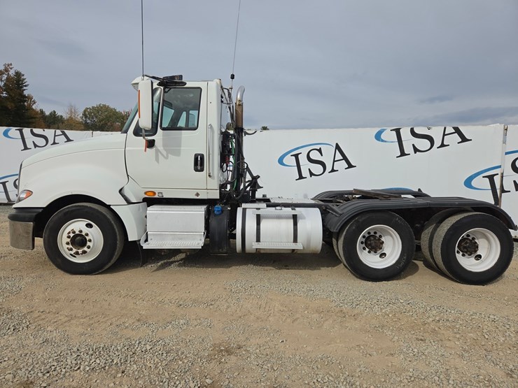 2015-international-prostar-image-2