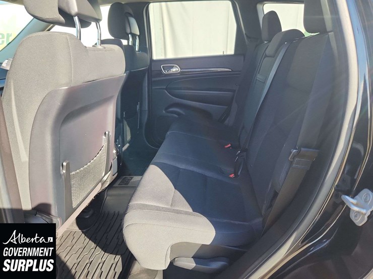 2013-jeep-grand-cherokee-image-14