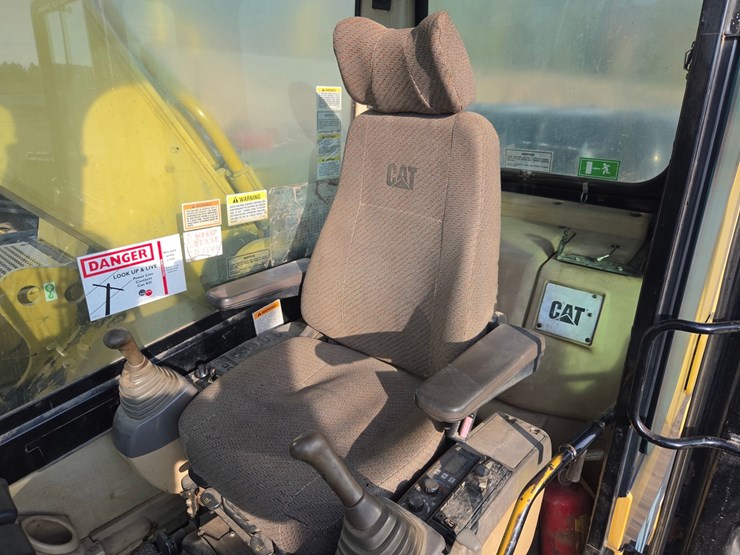 caterpillar-330b-image-53