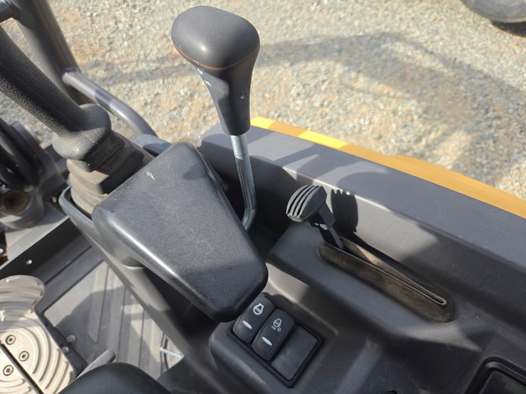 volvo-ec27d-image-39