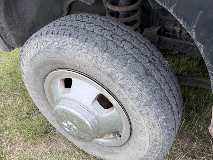 2006-dodge-ram-3500-image-10