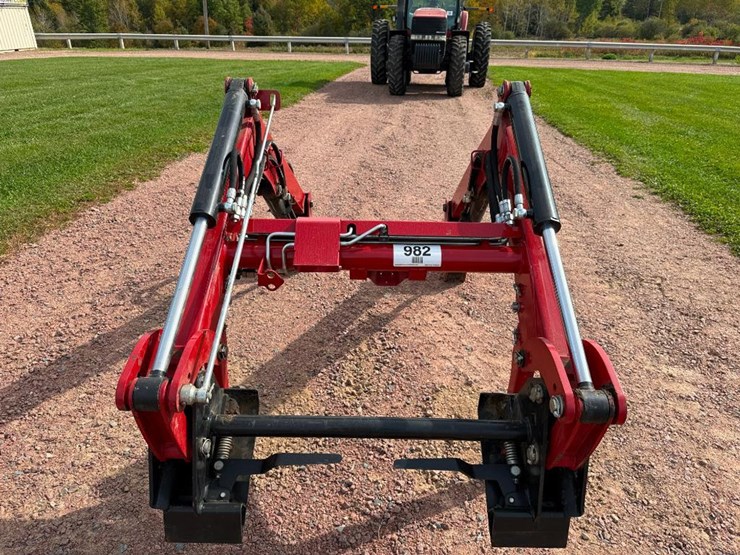 case-ih-l610-image-8