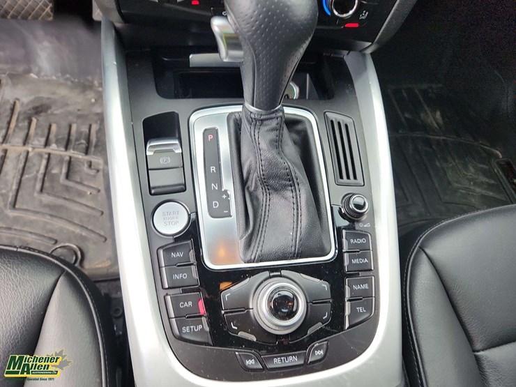 2012-audi-q5-image-19