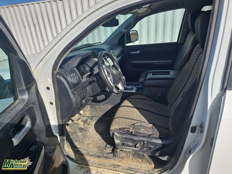 2019-toyota-tundra-image-13