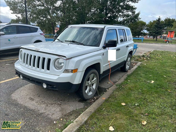 2016-jeep-patriot-image-1
