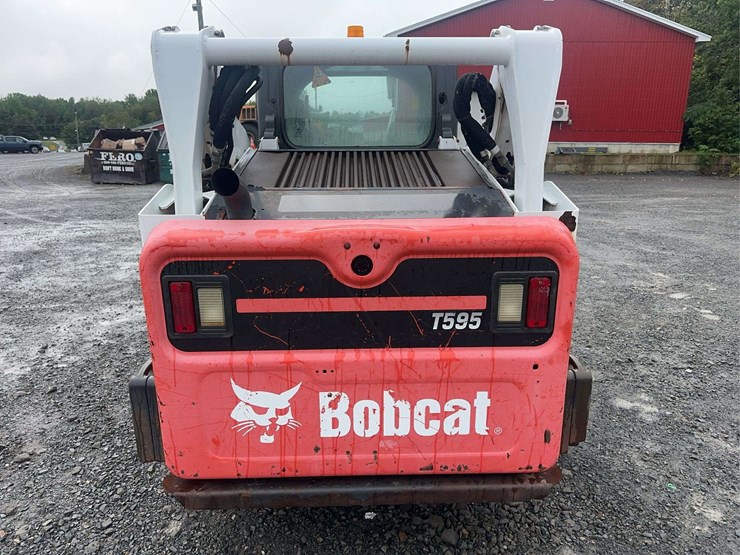 2019-bobcat-t595-image-6