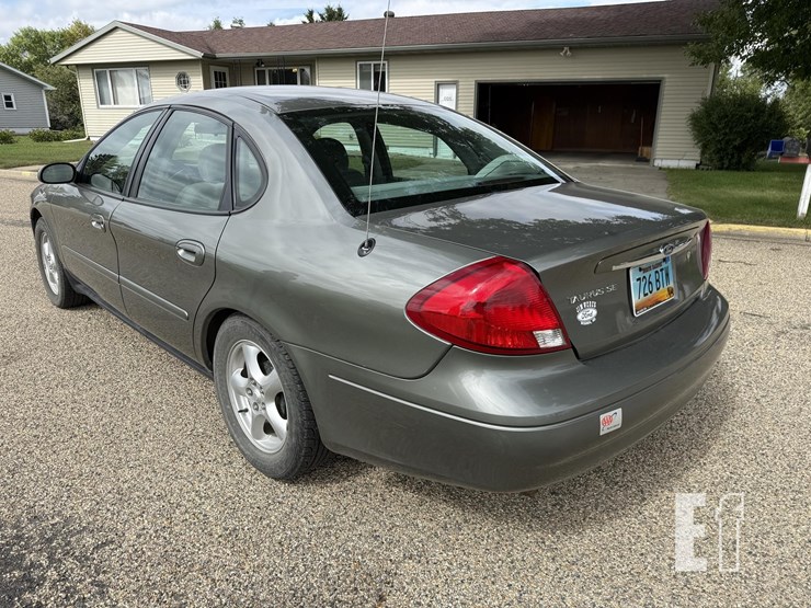 2002-ford-image-3