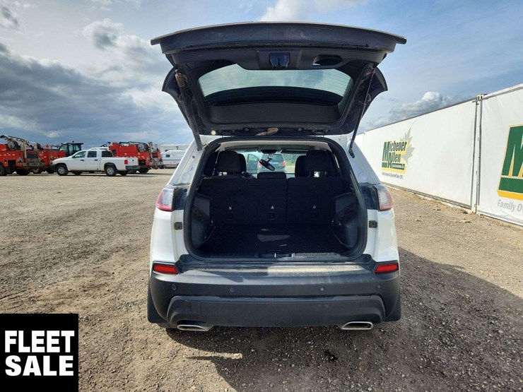 2020-jeep-cherokee-image-16