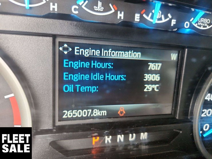 2021-ford-f550-image-24