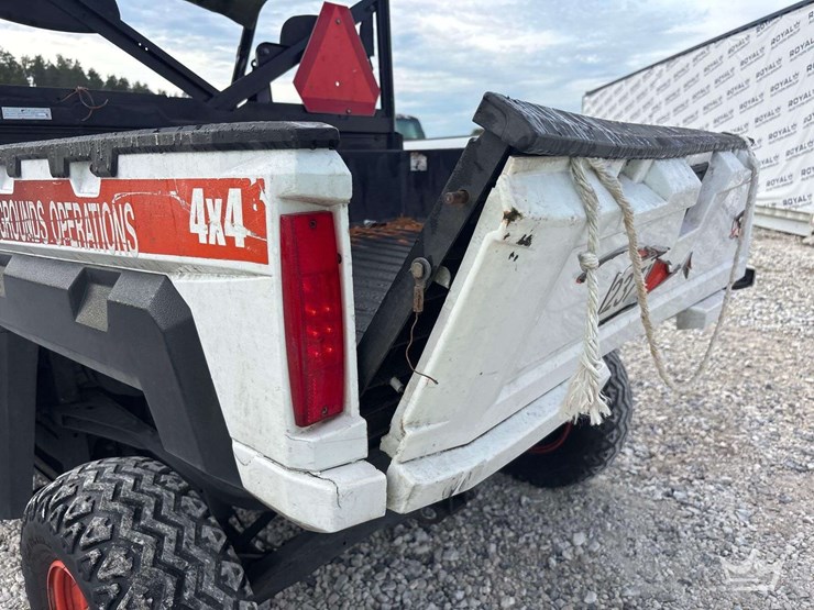 2017-bobcat-4x4-gas-utility-cart-image-15