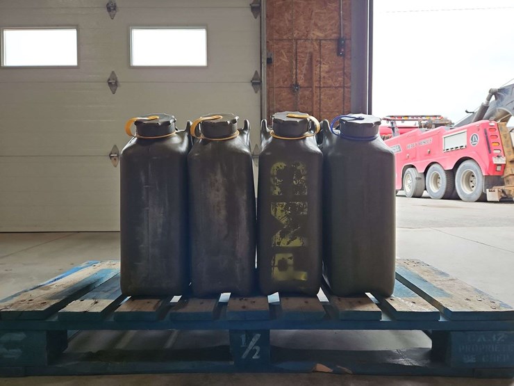 4-20l-diesel-fuel-cans-image-1