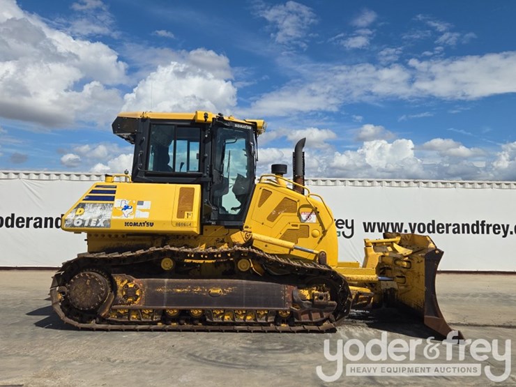 2018-komatsu-d61ex-24-image-6