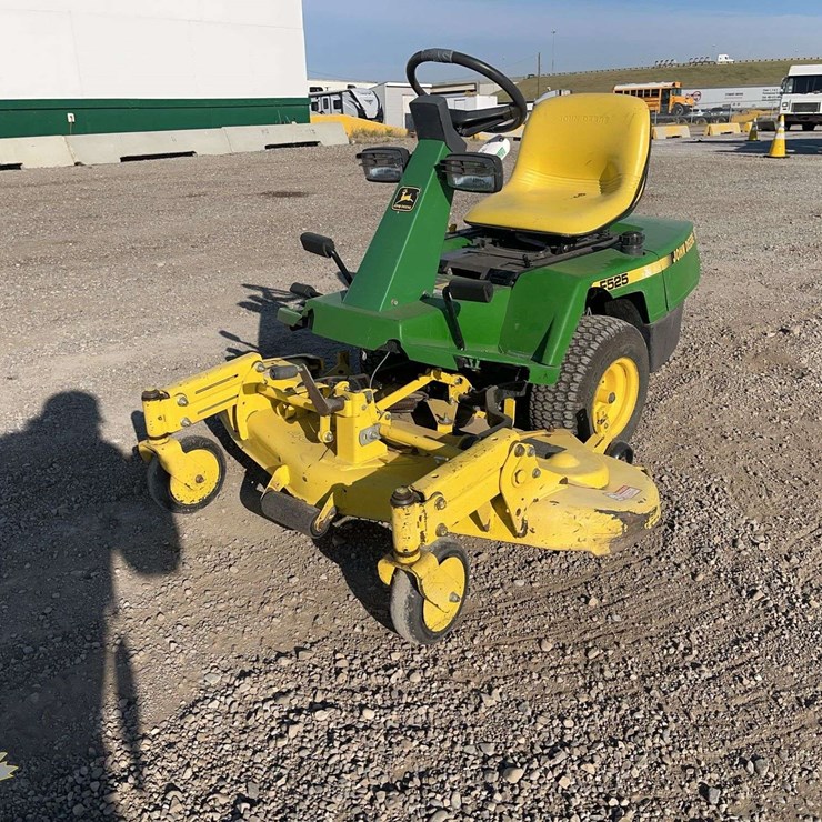 JOHN DEERE F525