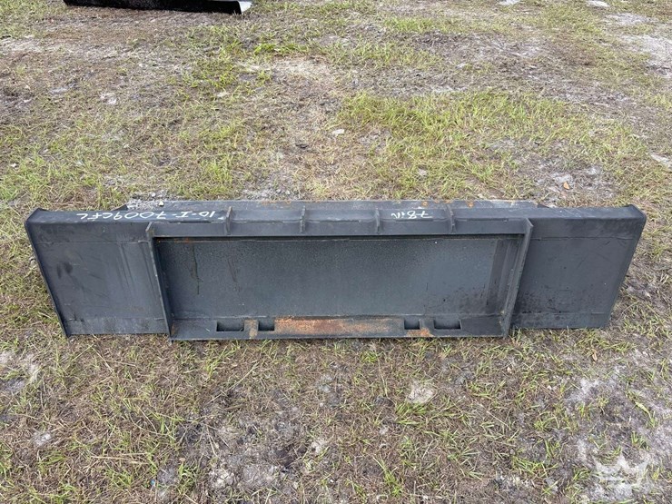 80in-bucket-skid-steer-attachment-image-6