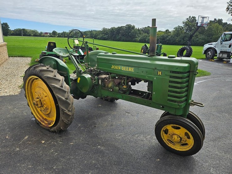 john-deere-h-image-7