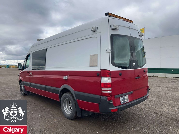 2008-dodge-sprinter-3500-image-3