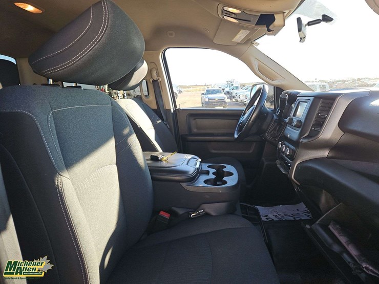 2019-ram-3500-tradesman-image-17