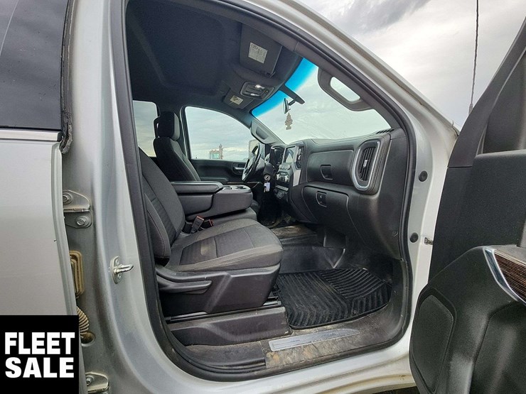 2023-gmc-sierra-2500hd-image-17