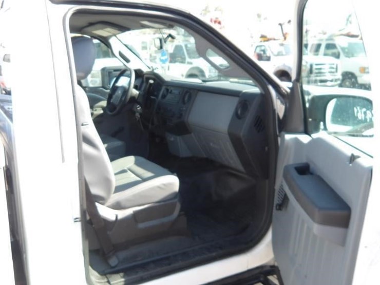 2013-ford-f250-image-15