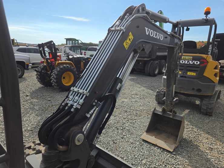 volvo-ec27d-image-21