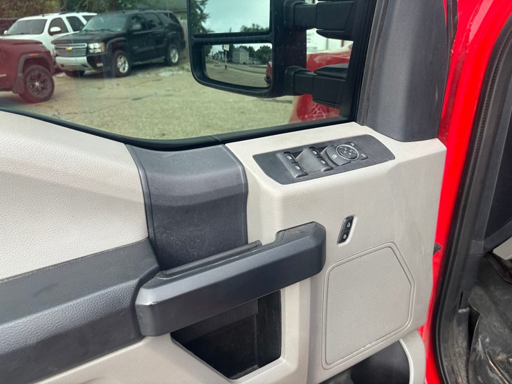 2022-ford-f250-image-46