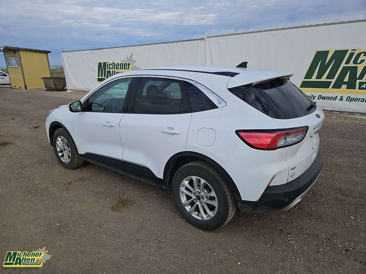 2020-ford-escape-image-3