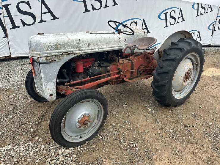 ford-8n-image-1