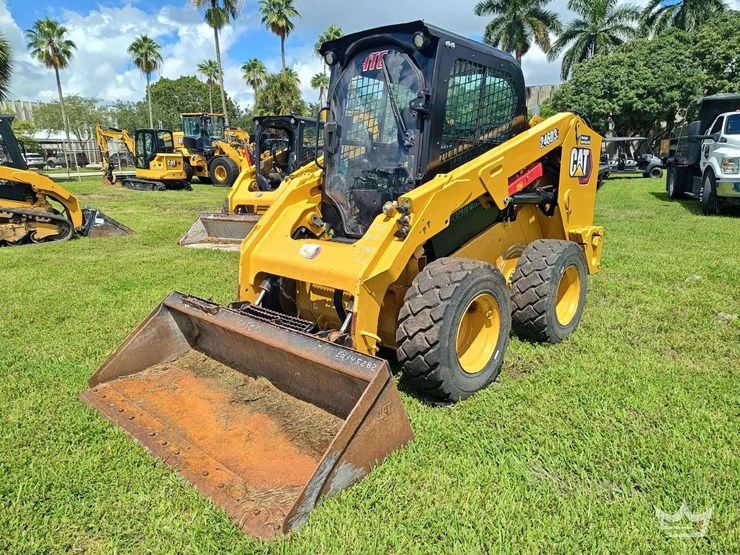2024-caterpillar-246d3-image-1