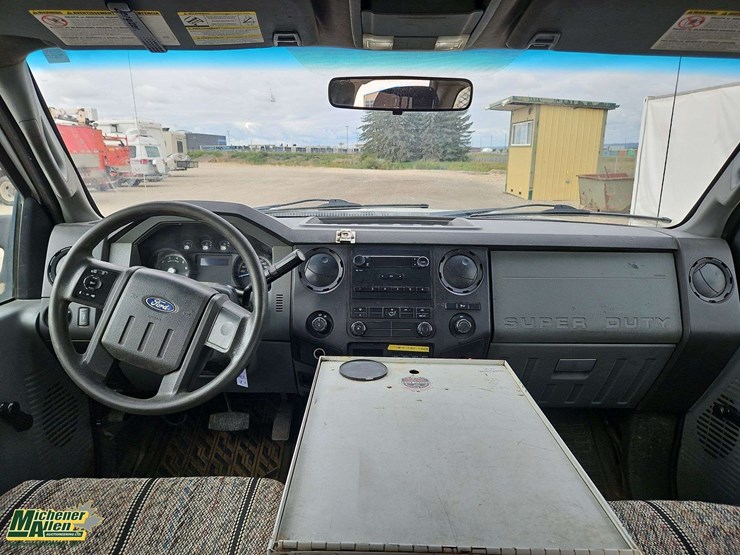 2011-ford-f350-image-17