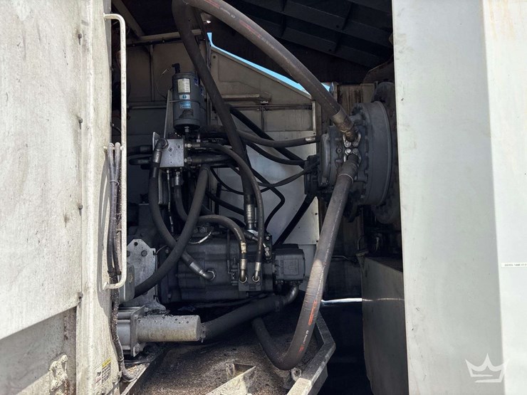 2021-metso-m-and-j-preshredder-4000m-dual-shaft-tracked-tire-shredder-machine-w/-extra-parts-image-14