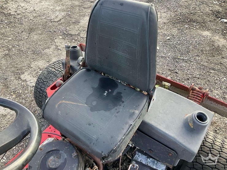 toro-bunker-rake-image-13