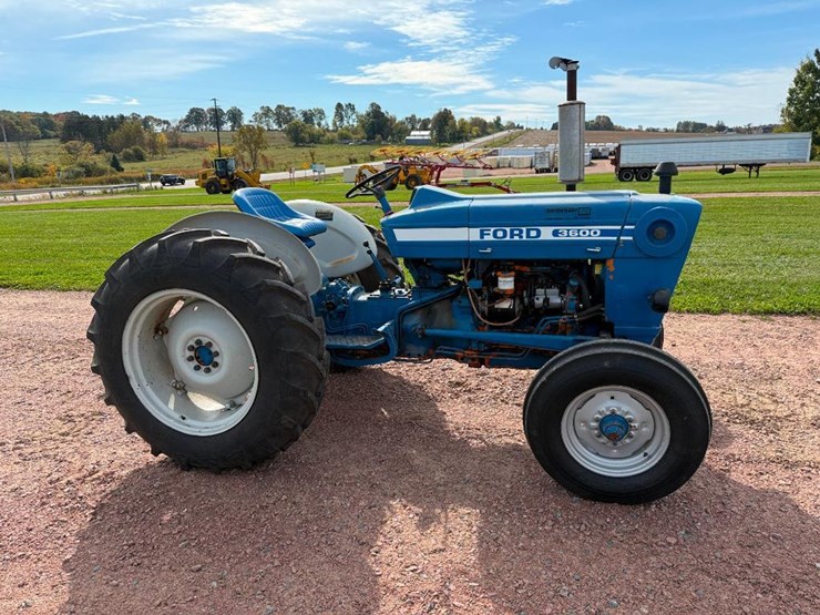 ford-3600-image-3