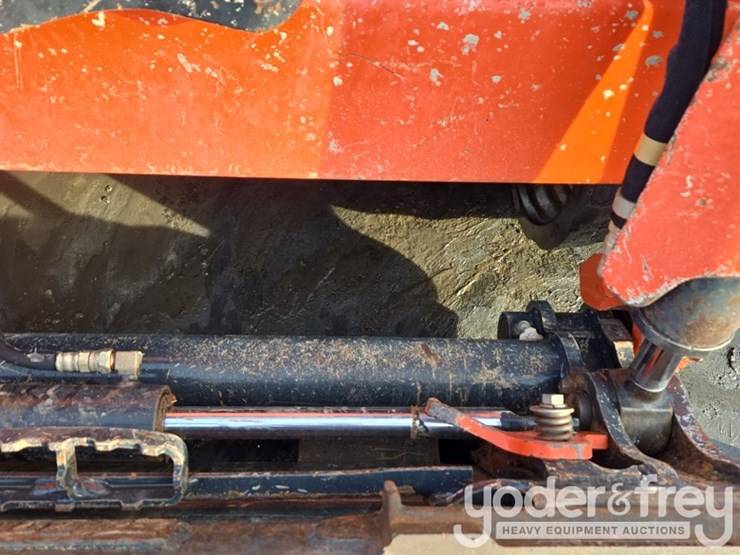 2023-kubota-svl65-2-image-25