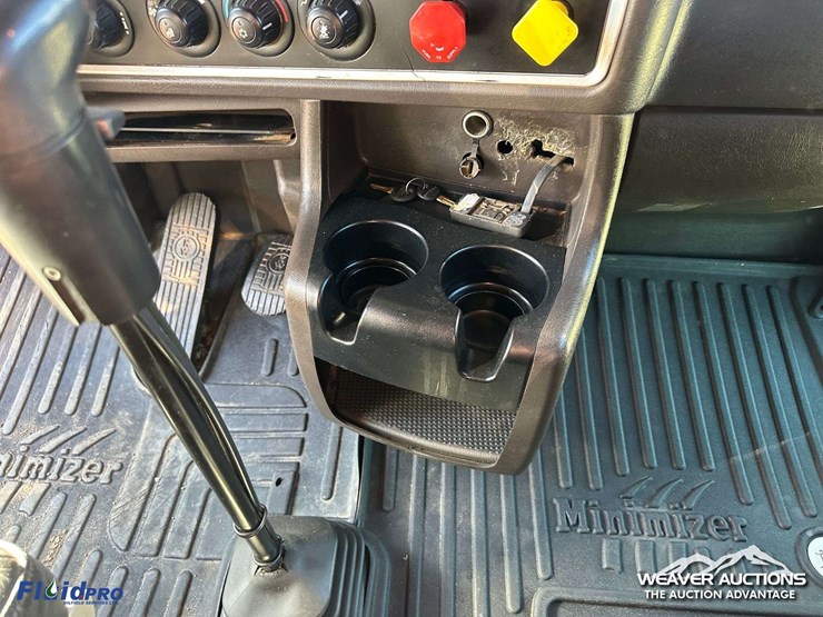 kenworth-t800-image-27