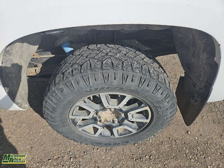 2019-toyota-tundra-image-10