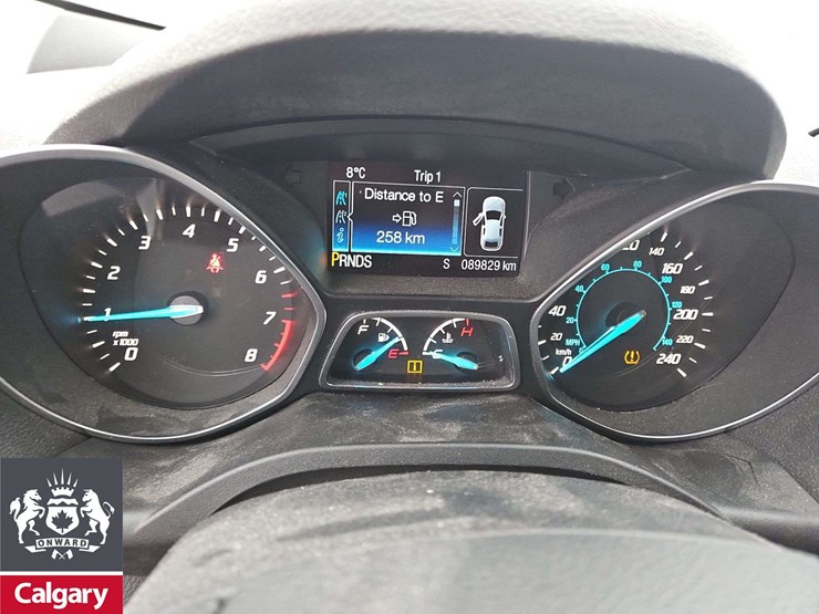 2015-ford-escape-se-image-19