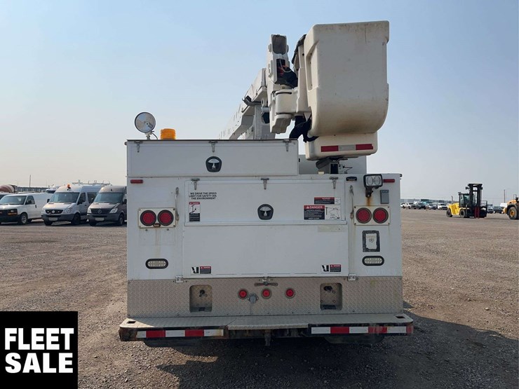 2015-ram-5500-4x4-s/a-bucket-truck-image-6