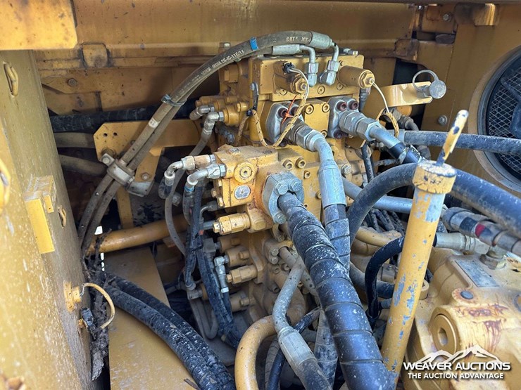 caterpillar-324e-image-60