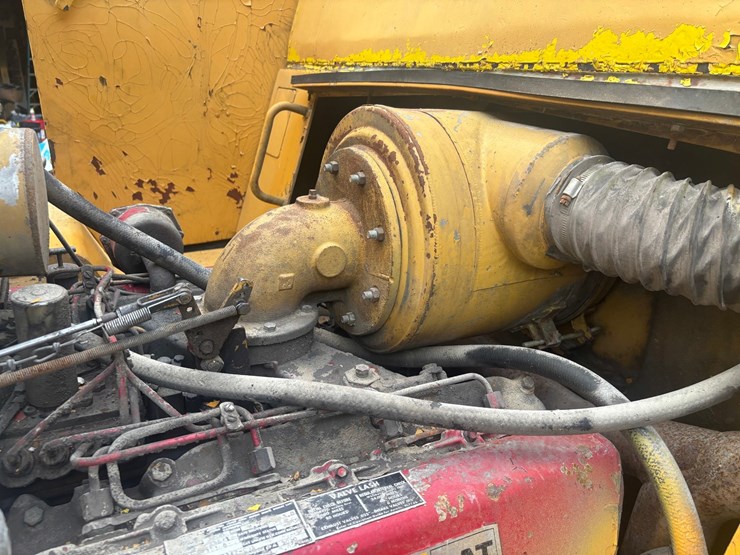 caterpillar-v180-image-5