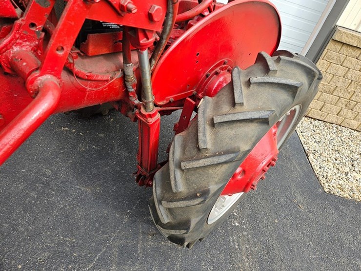 #2507-•-farmall-model-a-tractor-image-14