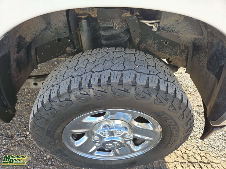 2019-ram-3500-tradesman-image-12